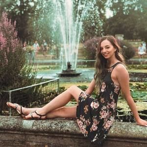 Meet your Posher, Britnee